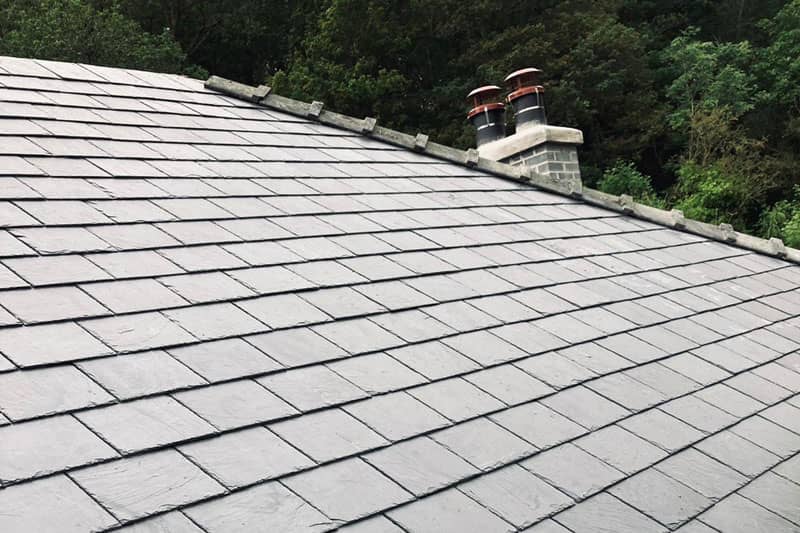 New tiled roof in North Wales